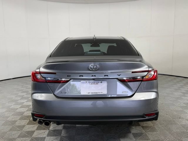 Used 2025 Toyota Camry SE FWD image 9