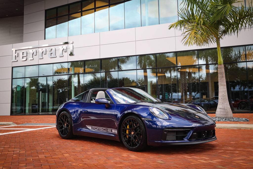 Used 2024 Porsche 911 Targa 4 GTS AWD/4WD image 28