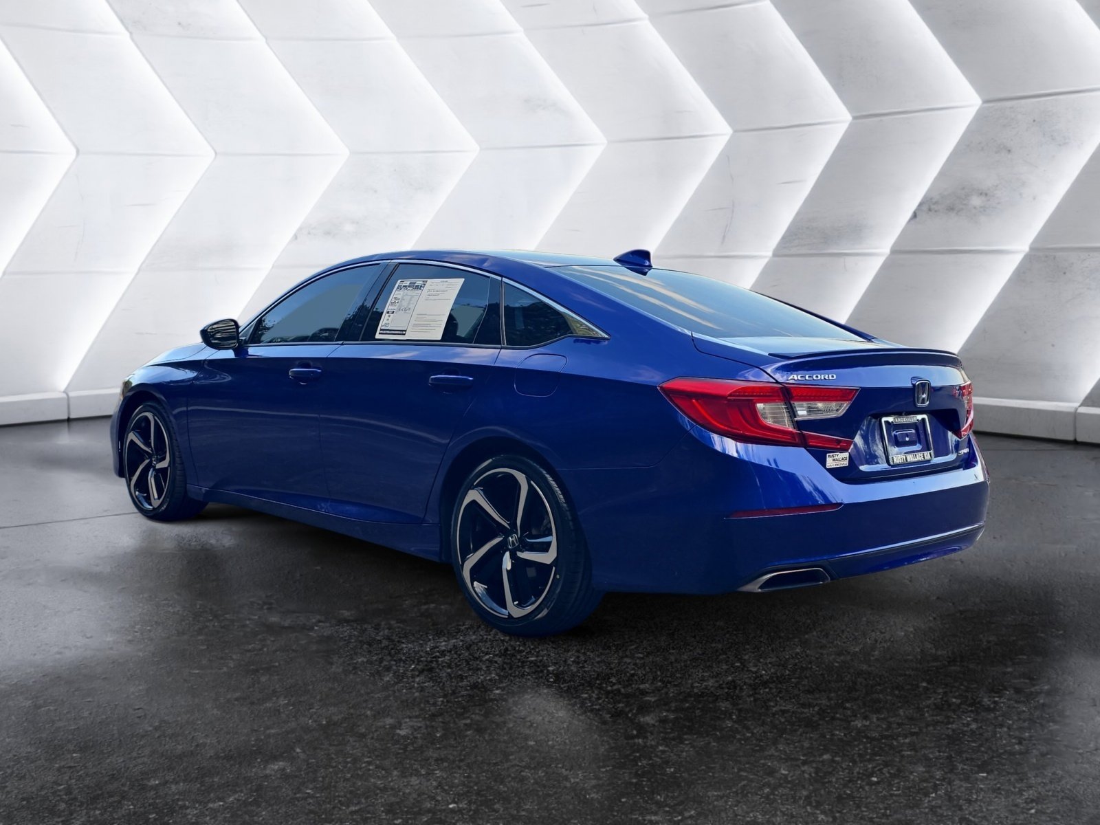 Used 2019 Honda Accord Sport image 3