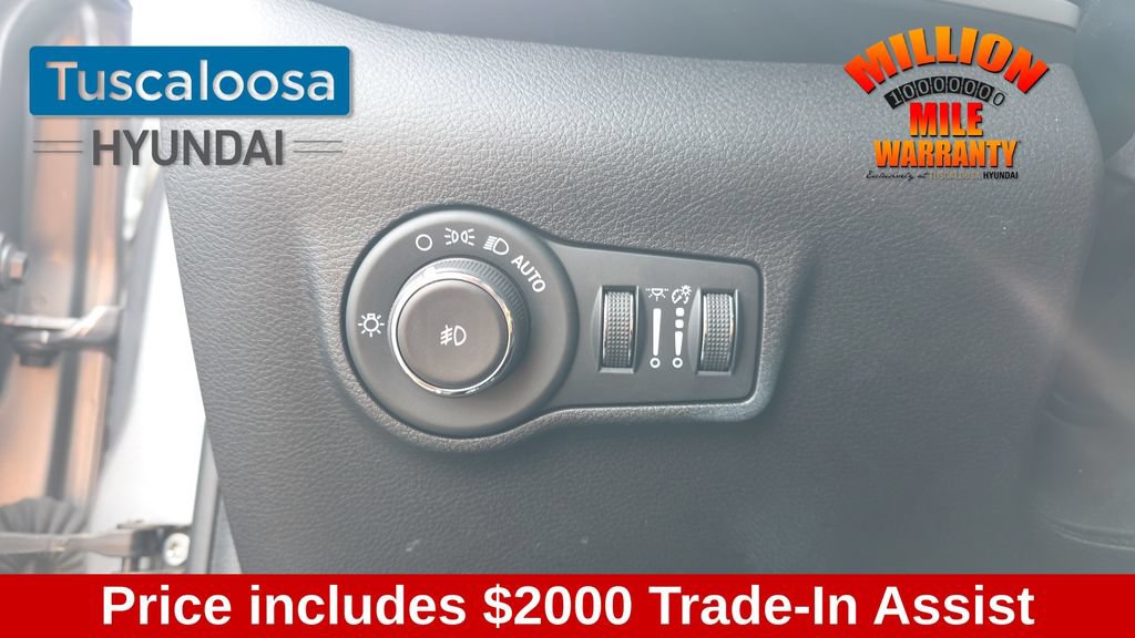 Used 2024 Jeep Compass Latitude AWD/4WD image 14