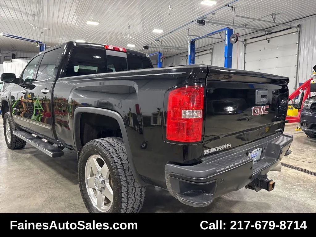 Used 2015 GMC Sierra 2500 Denali w/ Duramax Plus Package image 12