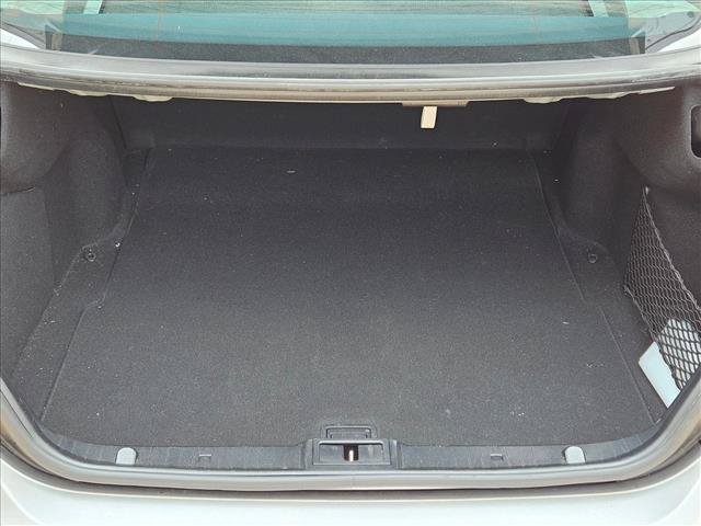 Used 2009 Mercedes-Benz E 350 Sedan image 6