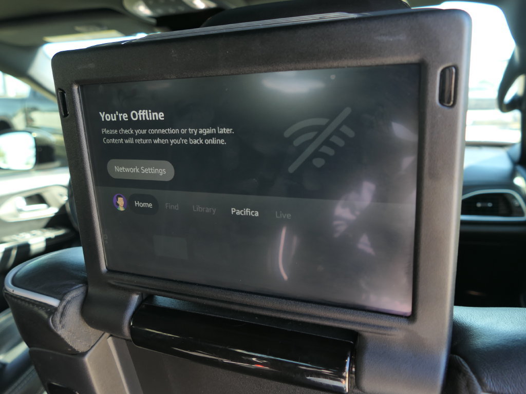 Certified 2022 Chrysler Pacifica Limited w/ Uconnect Theater Family Group AWD/4WD image 24