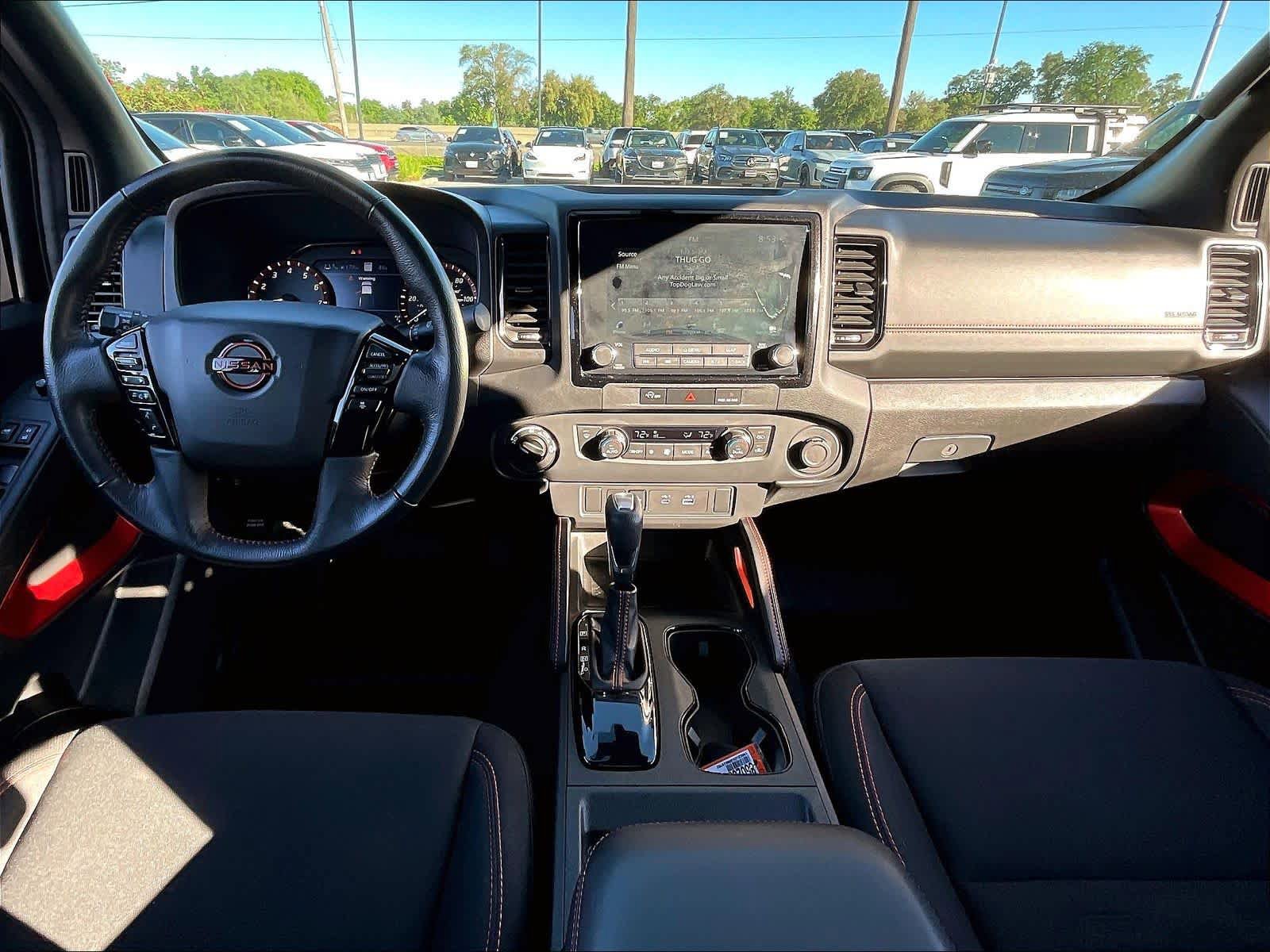 Used 2024 Nissan Frontier PRO-4X w/ Technology Package image 17