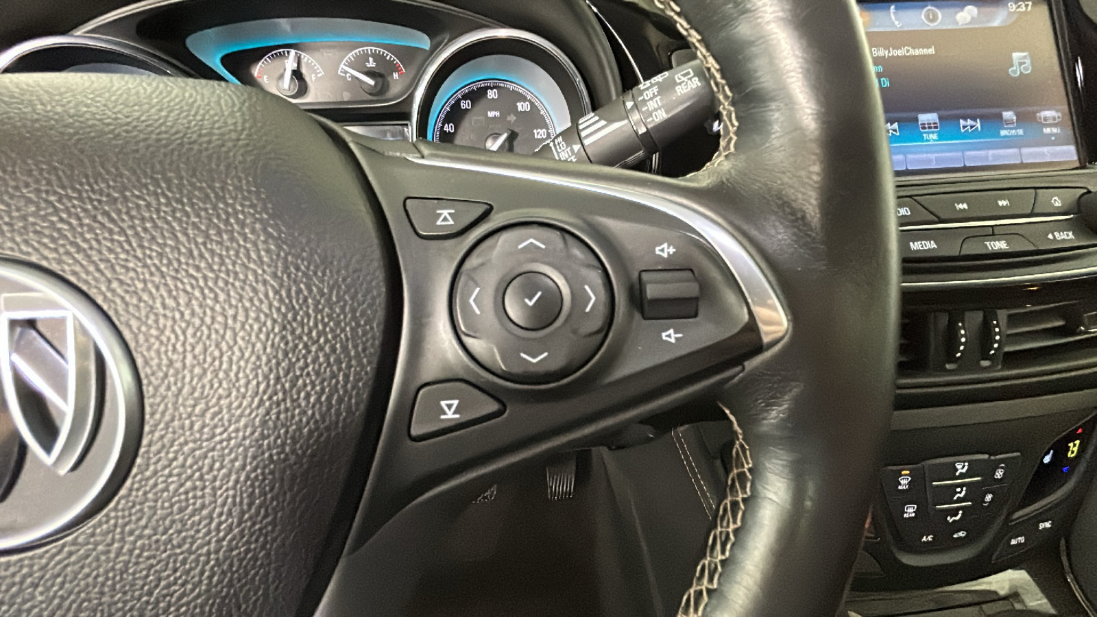 Used 2017 Buick Envision Essence AWD/4WD image 20