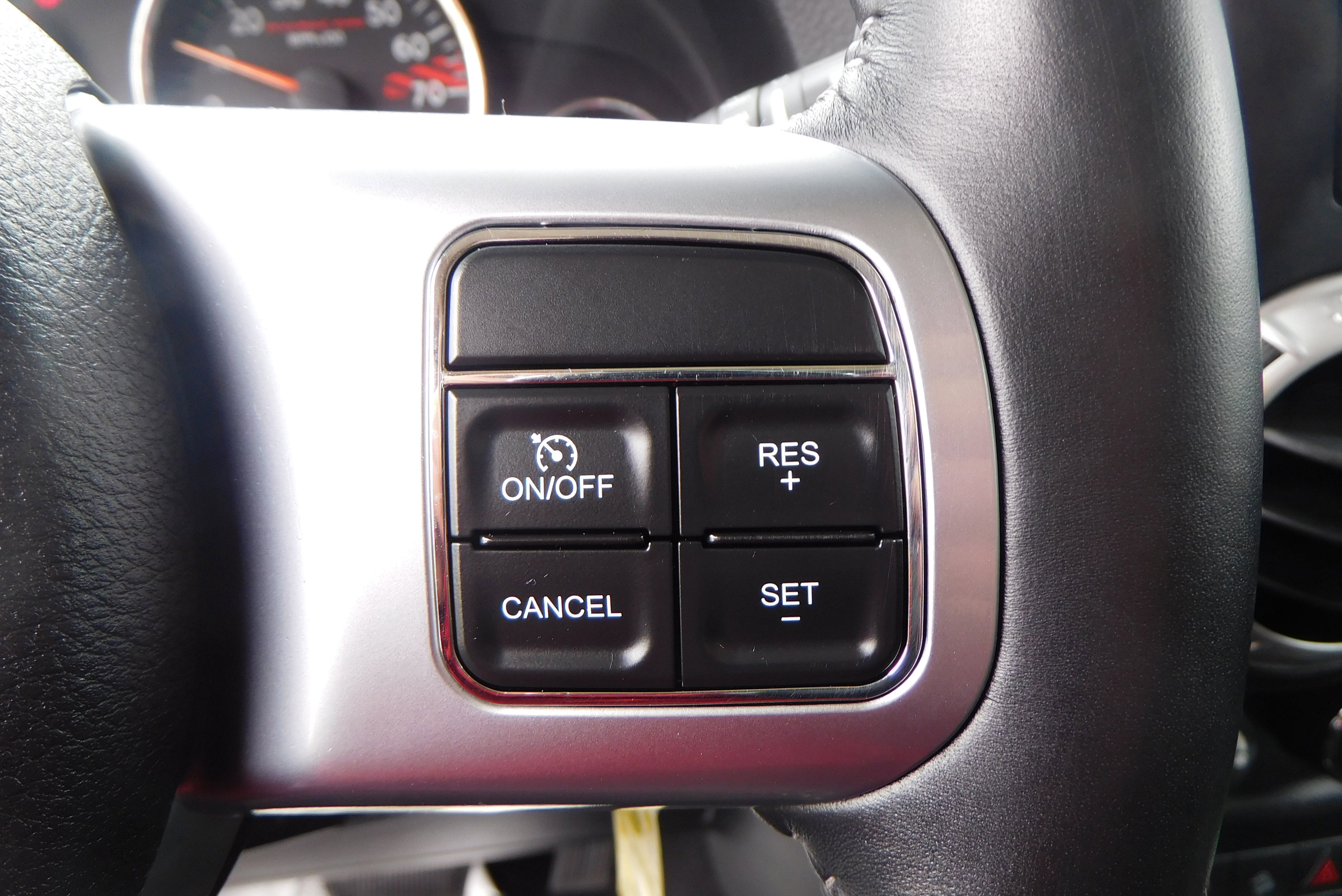 Used 2016 Jeep Wrangler Unlimited Rubicon image 18