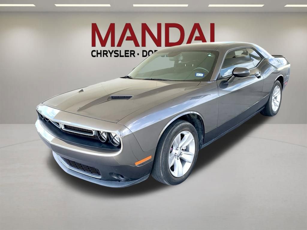 Used 2023 Dodge Challenger SXT RWD image 1