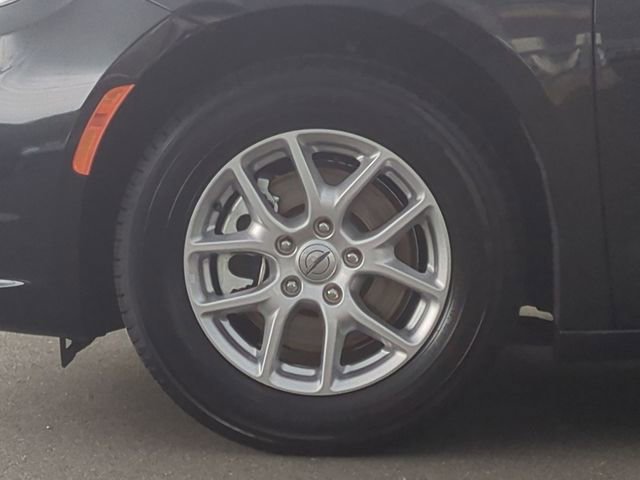 Used 2022 Chrysler Pacifica Touring-L image 17