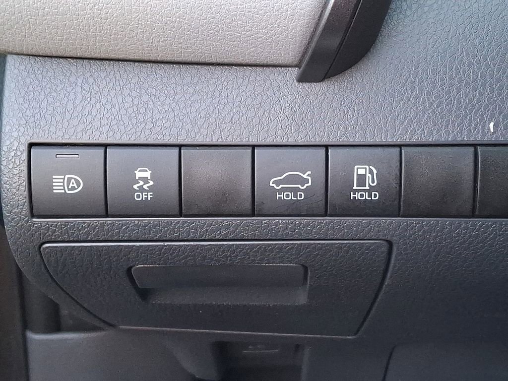 Used 2021 Toyota Camry XSE image 25