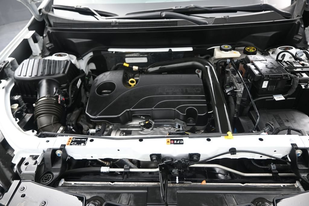 Used 2023 Chevrolet Equinox RS w/ RS Leather Package FWD image 14