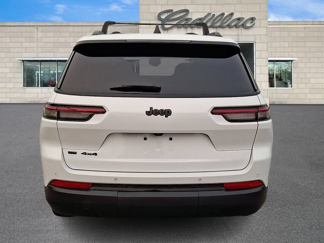 Used 2023 Jeep Grand Cherokee L Laredo AWD/4WD image 6