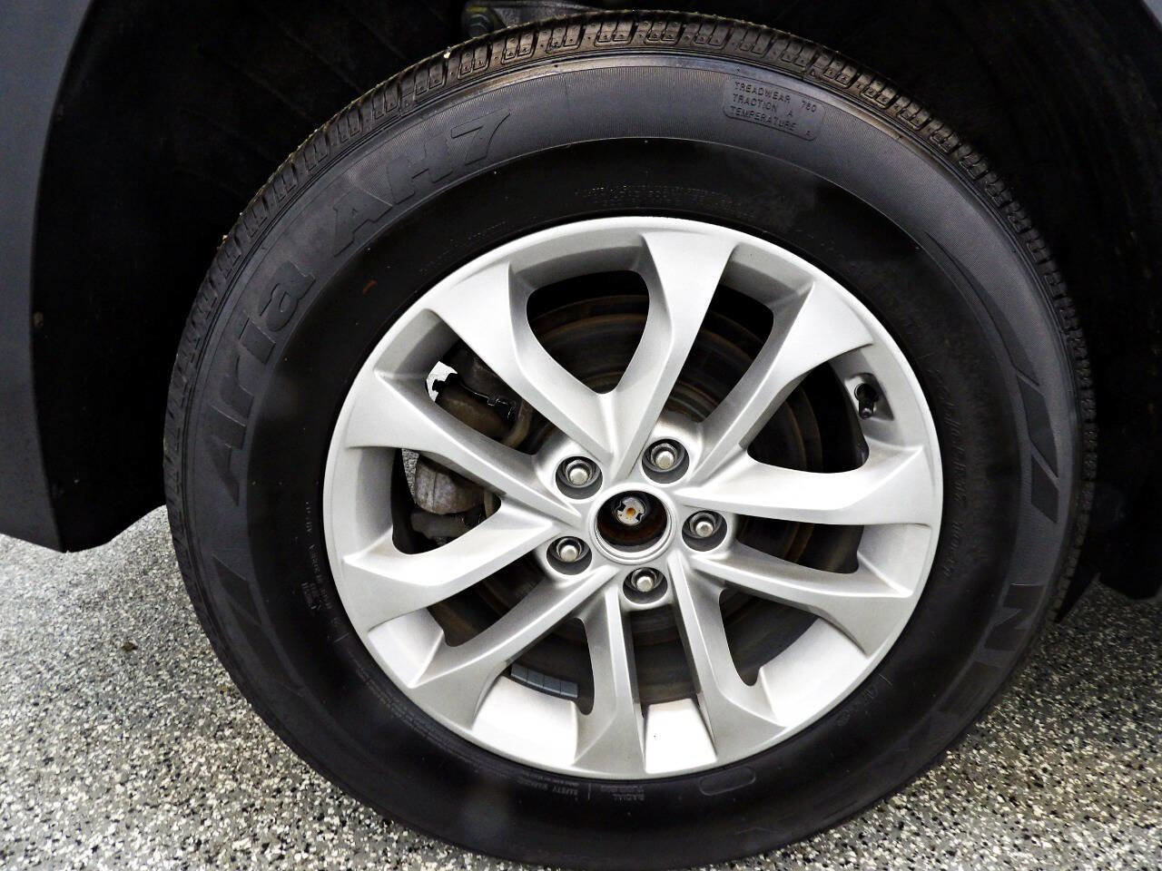 Used 2019 Hyundai Santa Fe SE image 20