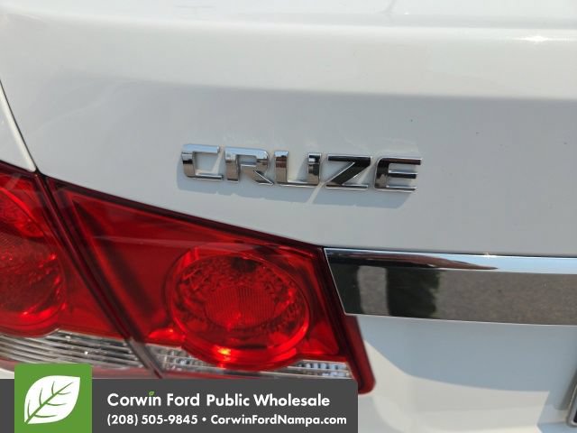 Used 2014 Chevrolet Cruze LS FWD image 13