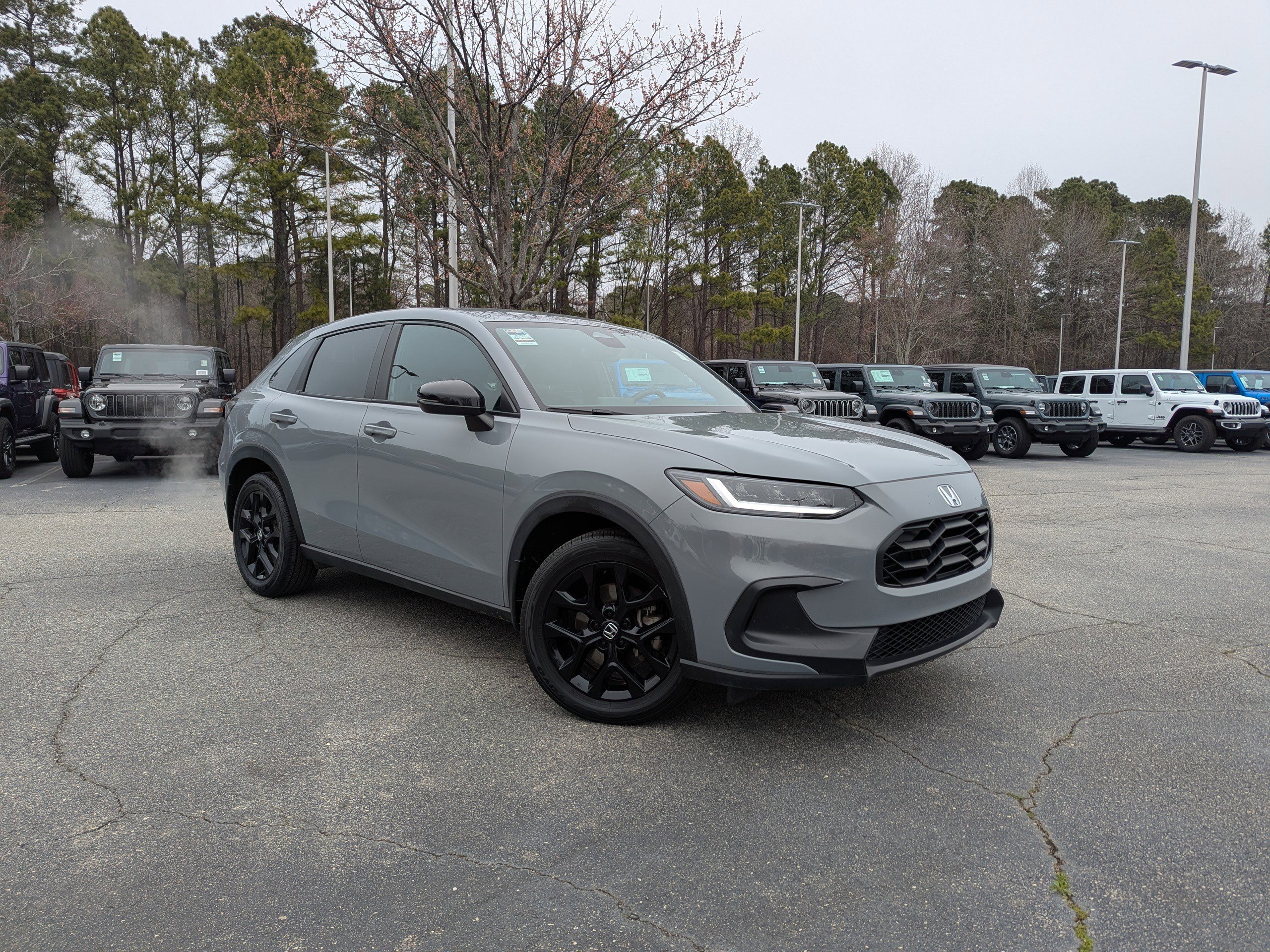 Used 2023 Honda HR-V Sport image 3