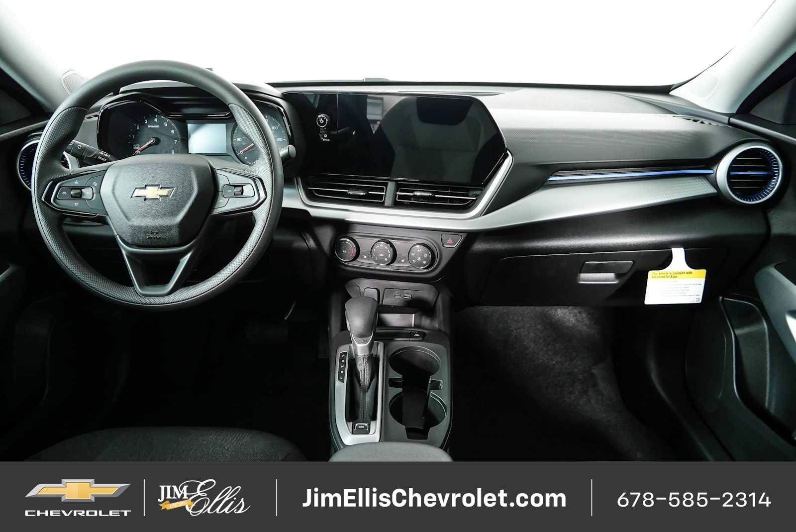 New 2026 Chevrolet Trax LS w/ LS Convenience Package FWD image 18