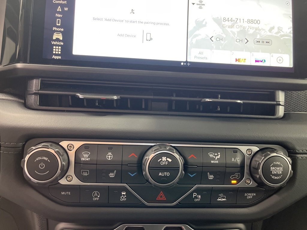 New 2026 Jeep Wrangler Unlimited Rubicon w/ Xtreme 35 Tire Package image 15