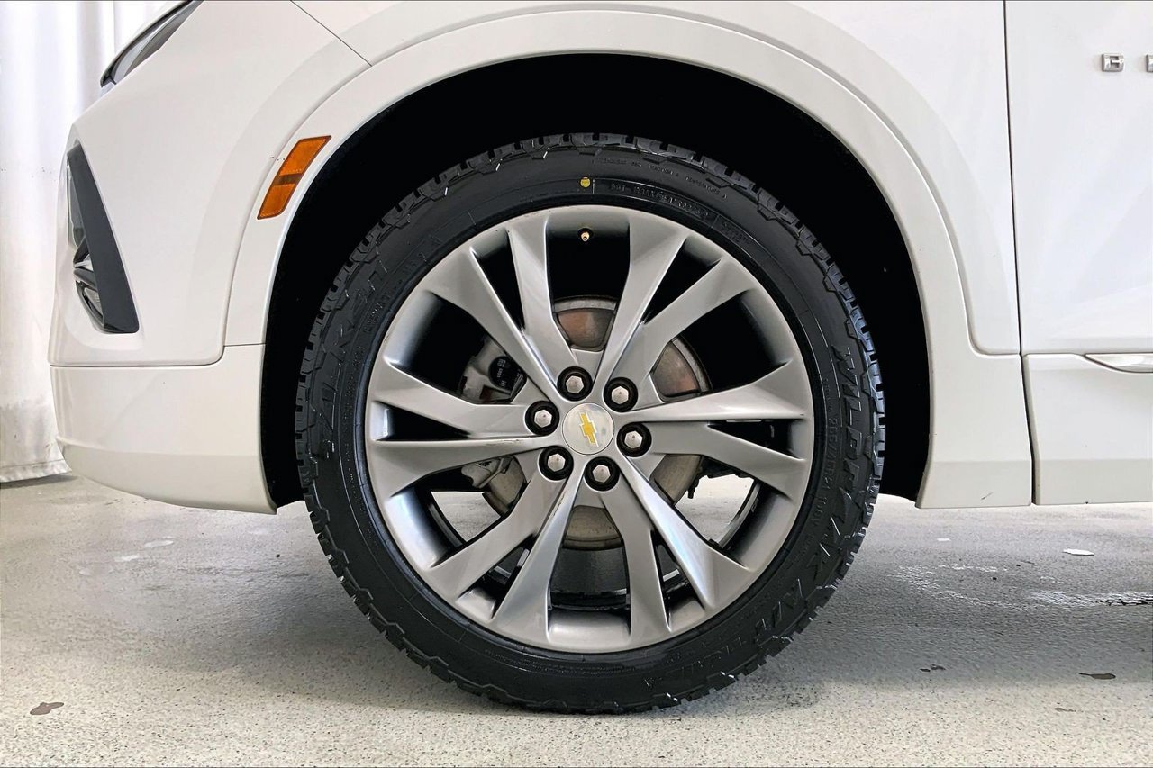 Used 2021 Chevrolet Blazer Premier w/ Driver Confidence II Package FWD image 8