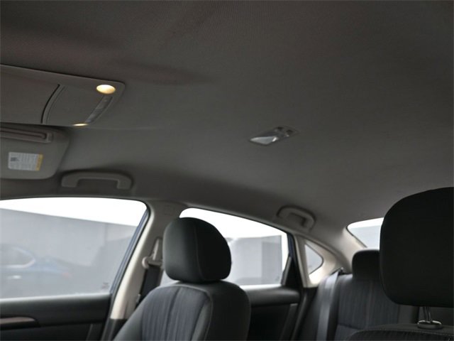 Used 2017 Nissan Sentra SV image 2