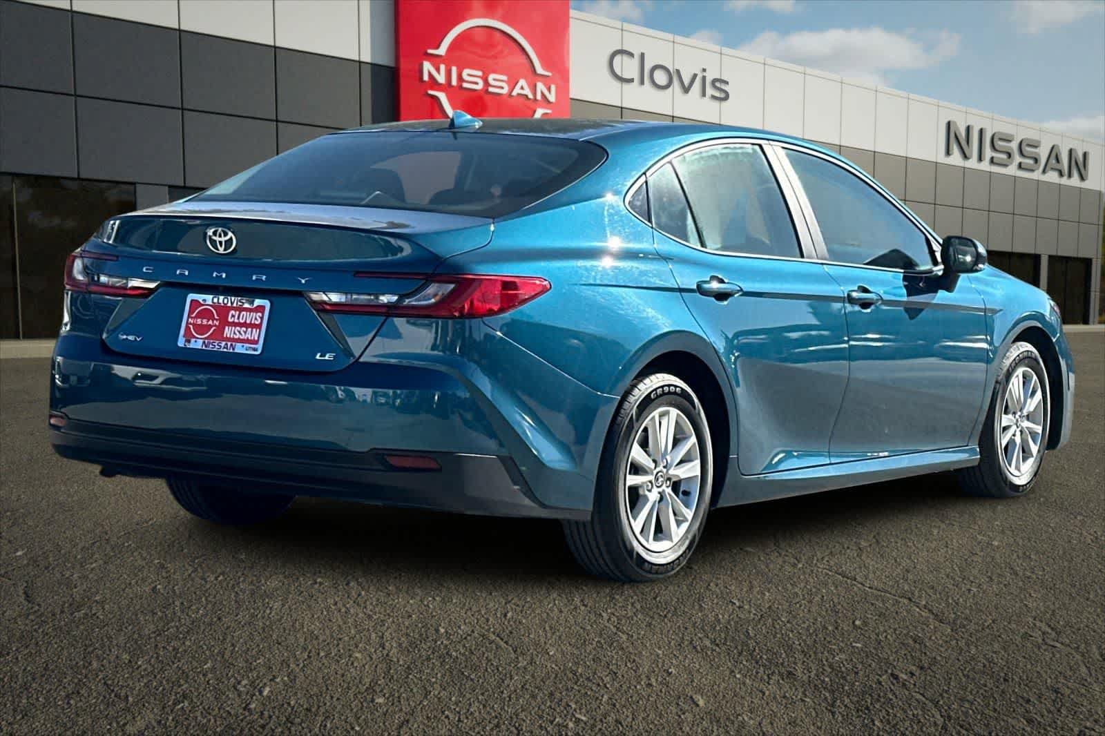 Used 2025 Toyota Camry LE FWD image 3