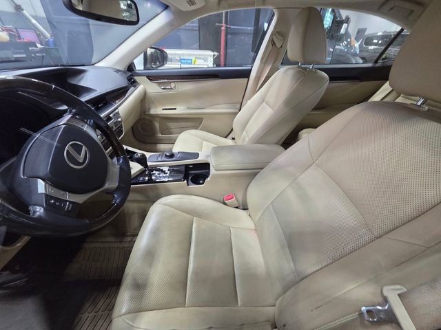 Used 2014 Lexus ES 350 w/ Premium Package FWD image 5