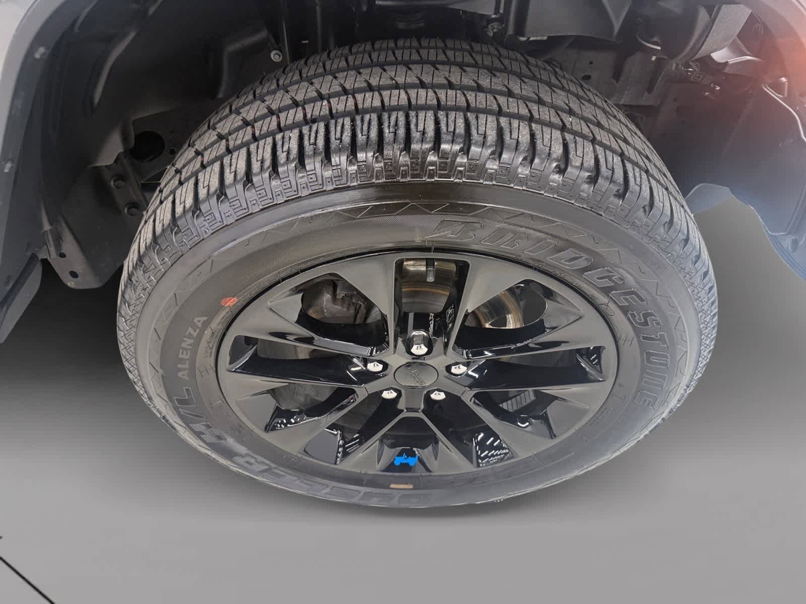 Used 2023 Jeep Wrangler Unlimited Sahara w/ Cold Weather Group AWD/4WD image 9