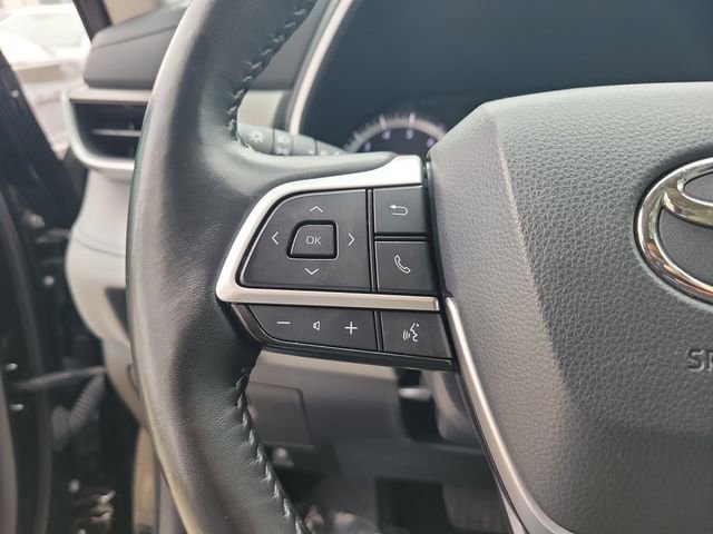Used 2024 Toyota Highlander XLE image 17