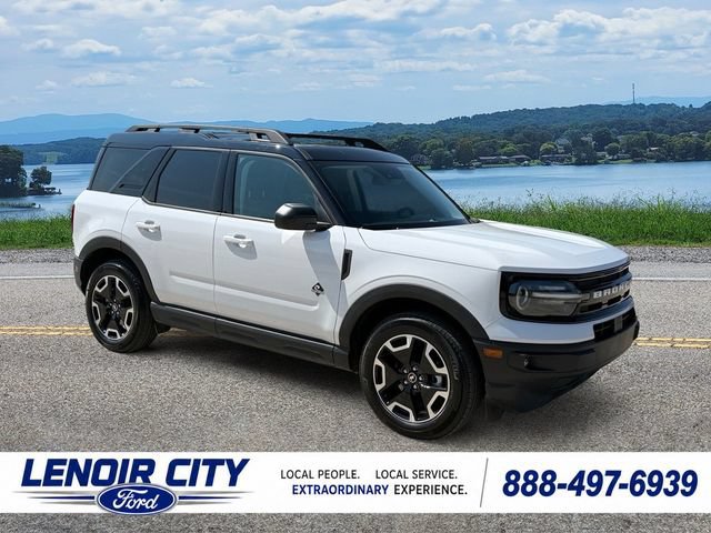 Certified 2022 Ford Bronco Sport Outer Banks w/ Tech Package AWD/4WD image 1