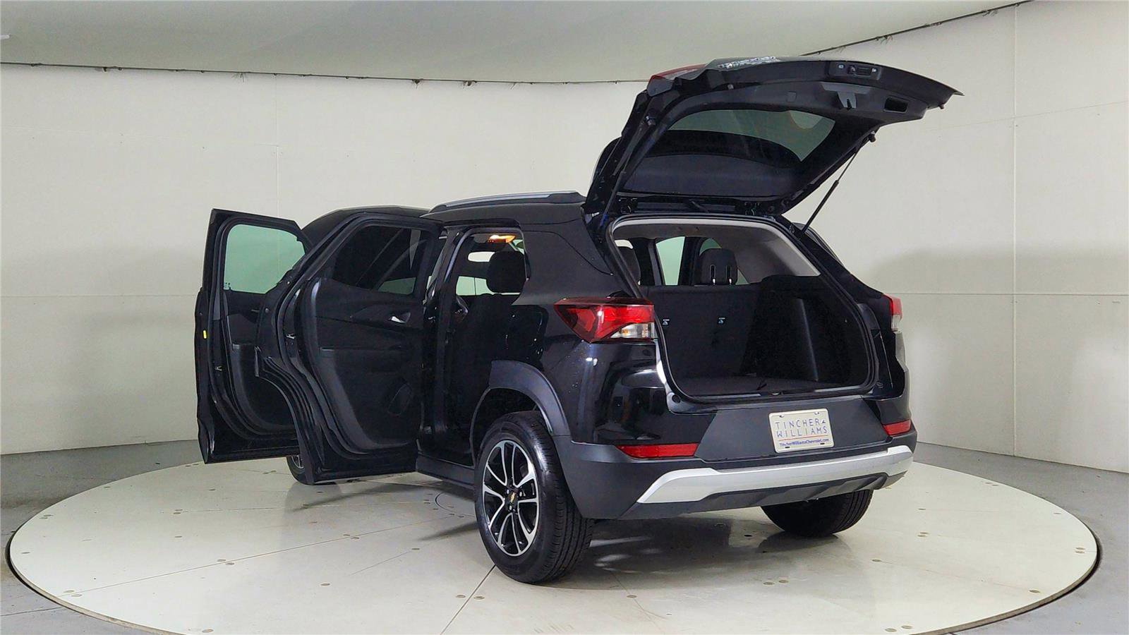 Used 2024 Chevrolet TrailBlazer LT image 11