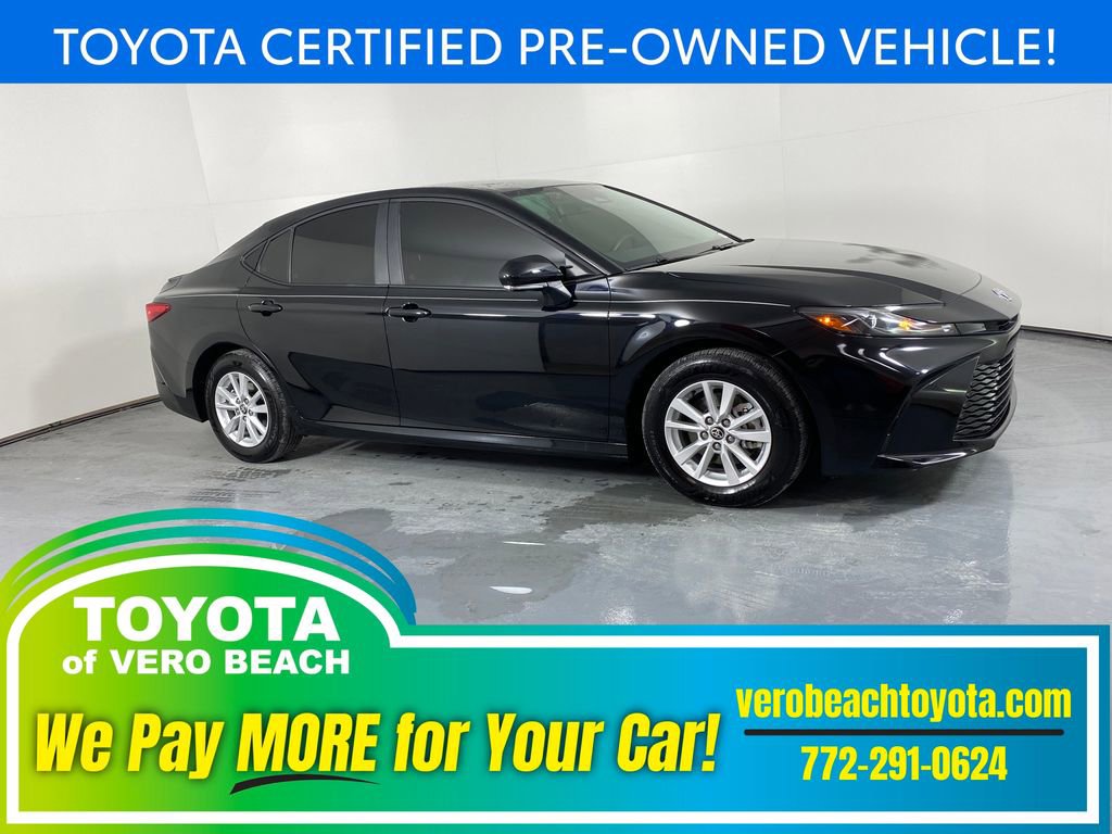 Used 2025 Toyota Camry LE w/ Convenience Package image 1