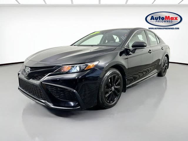 Used 2024 Toyota Camry SE FWD image 4