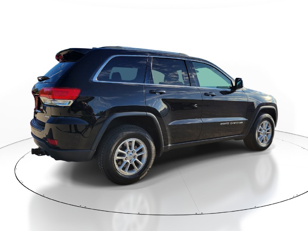 Used 2018 Jeep Grand Cherokee Laredo w/ Security & Convenience Group AWD/4WD image 4