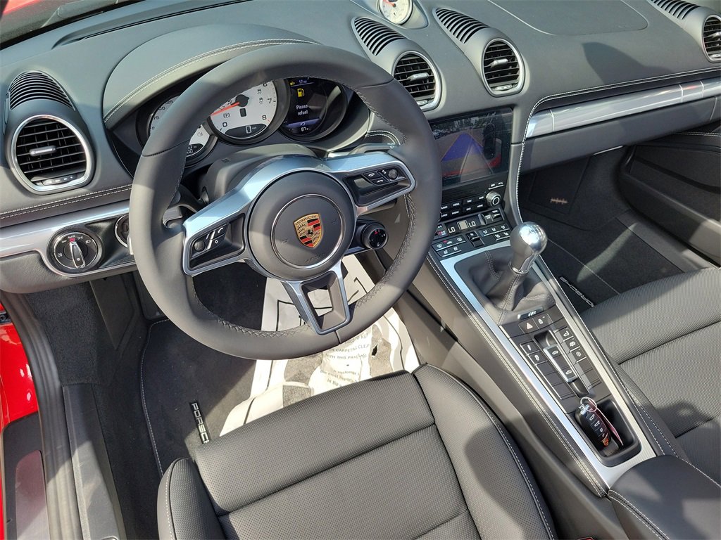 New 2025 Porsche 718 Boxster image 4