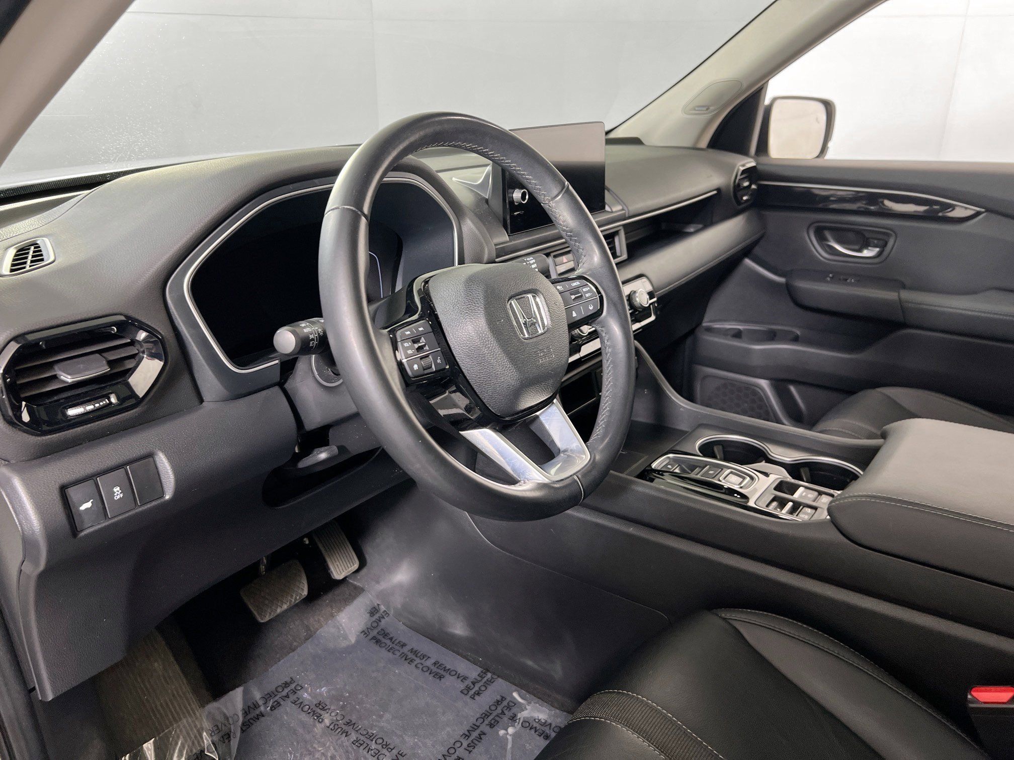 Used 2023 Honda Pilot Touring image 9