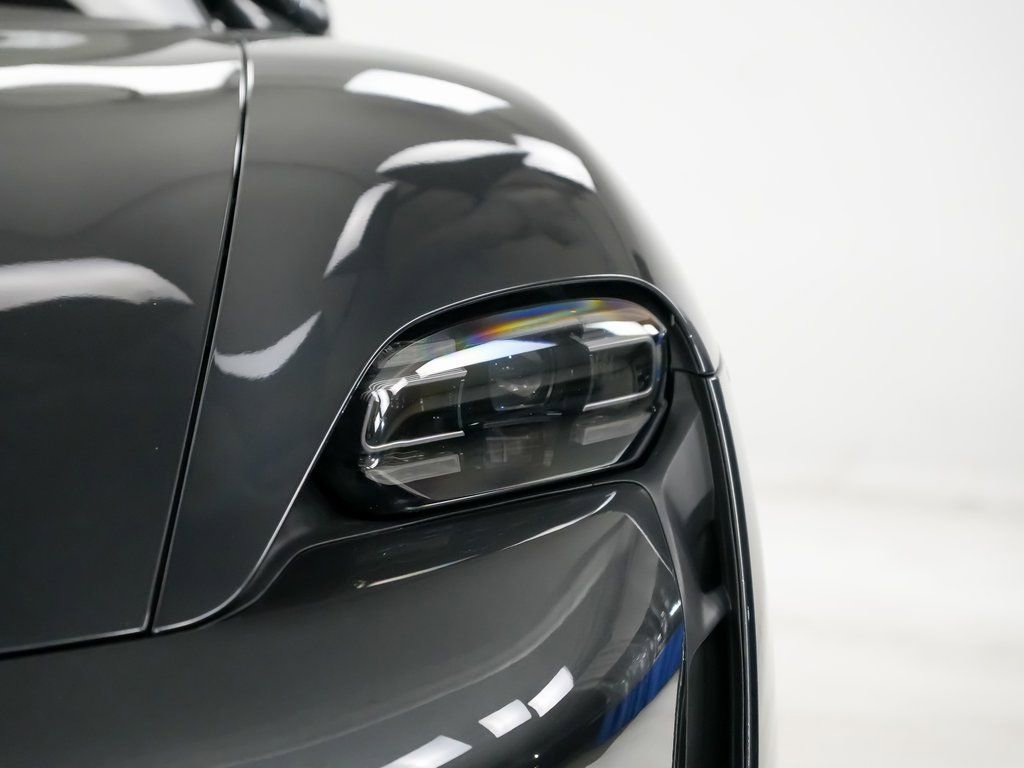 Certified 2022 Porsche Taycan 4S image 7