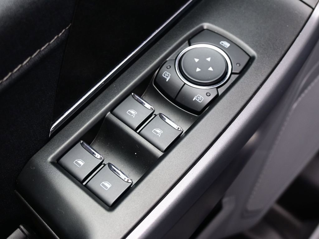 Used 2025 Ford F150 Lightning XLT image 11