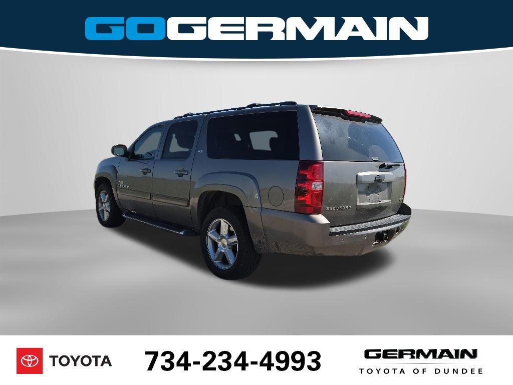 Used 2011 Chevrolet Suburban LT w/ Luxury Package AWD/4WD image 11