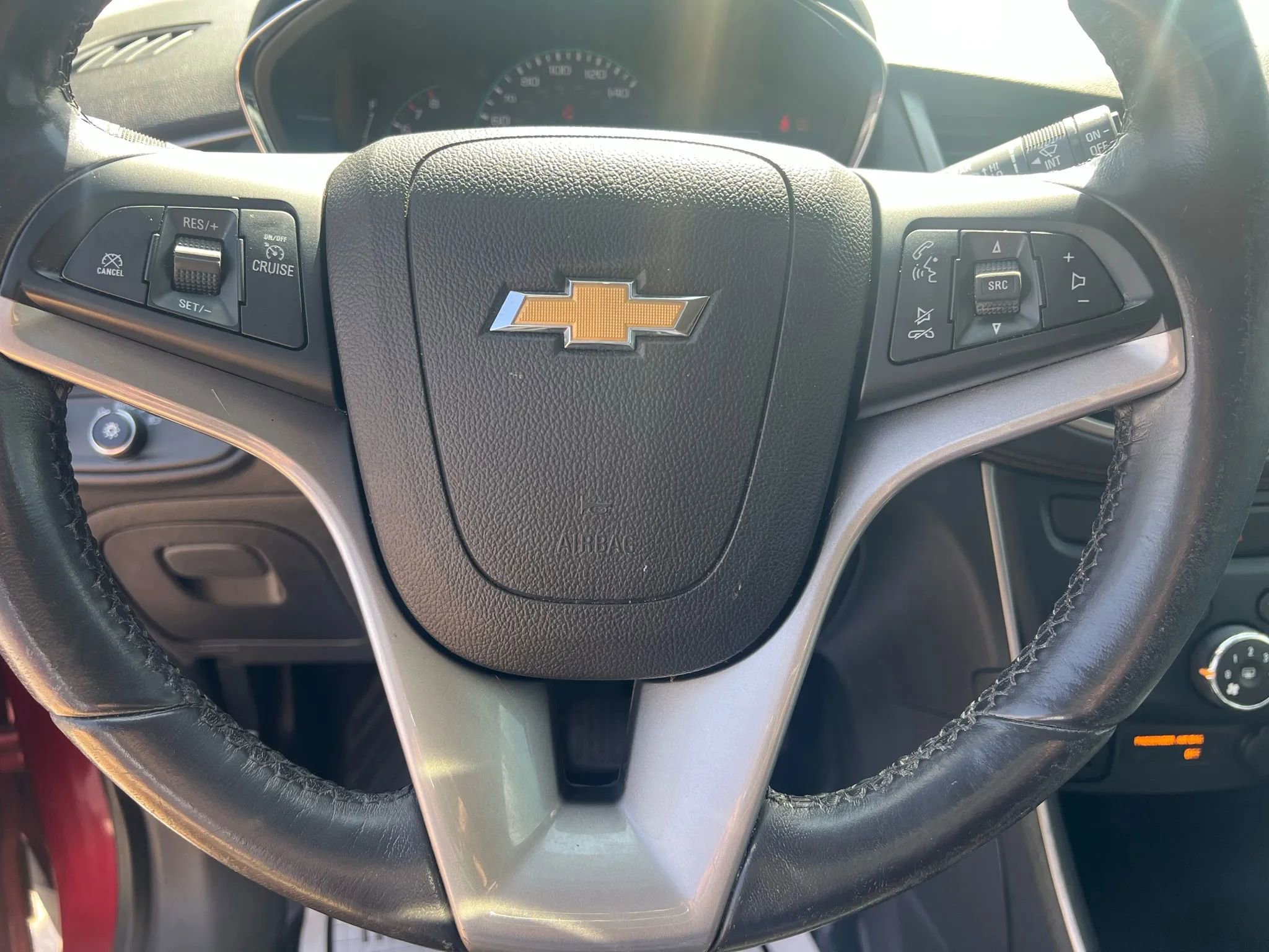 Used 2020 Chevrolet Trax LT w/ LT Convenience Package image 11