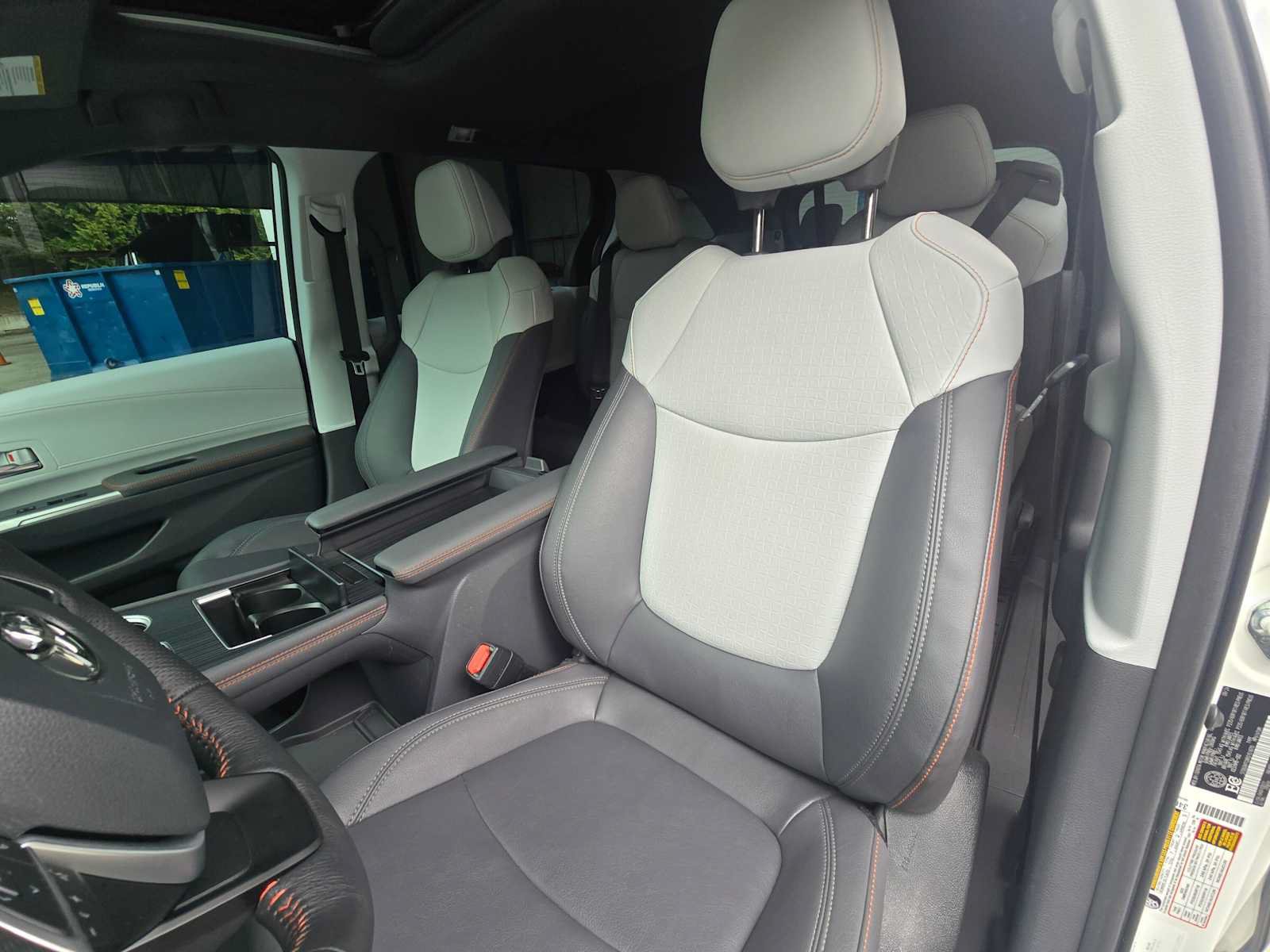 Used 2024 Toyota Sienna XSE AWD/4WD image 22
