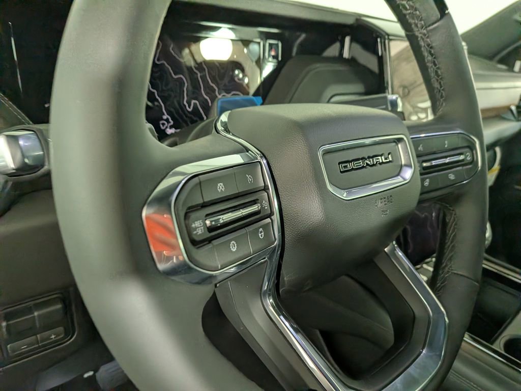 New 2026 GMC Yukon XL Denali w/ Denali Reserve Package image 21