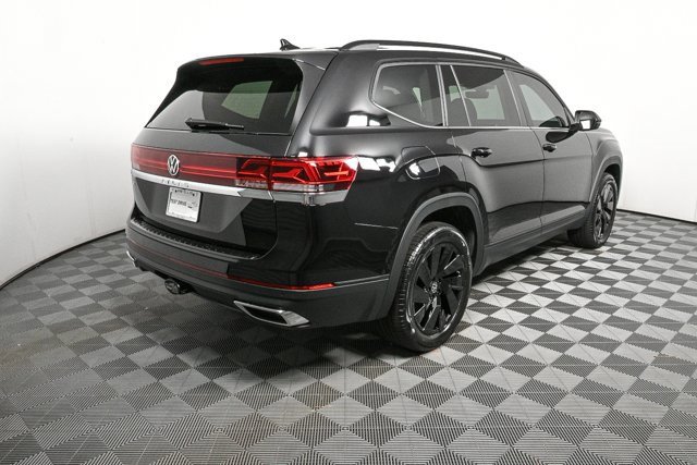 New 2026 Volkswagen Atlas SE image 3