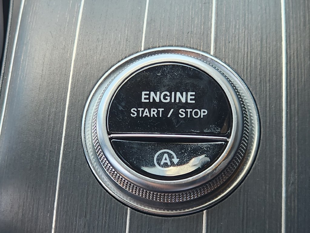 Used 2024 Mercedes-Benz GLC 300 4MATIC image 20