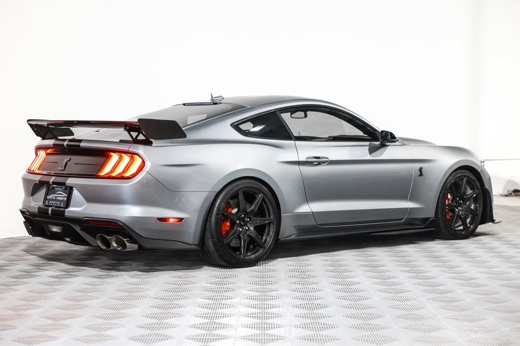 Used 2020 Ford Mustang Shelby GT500 w/ Carbon Fiber Track Pack RWD image 7