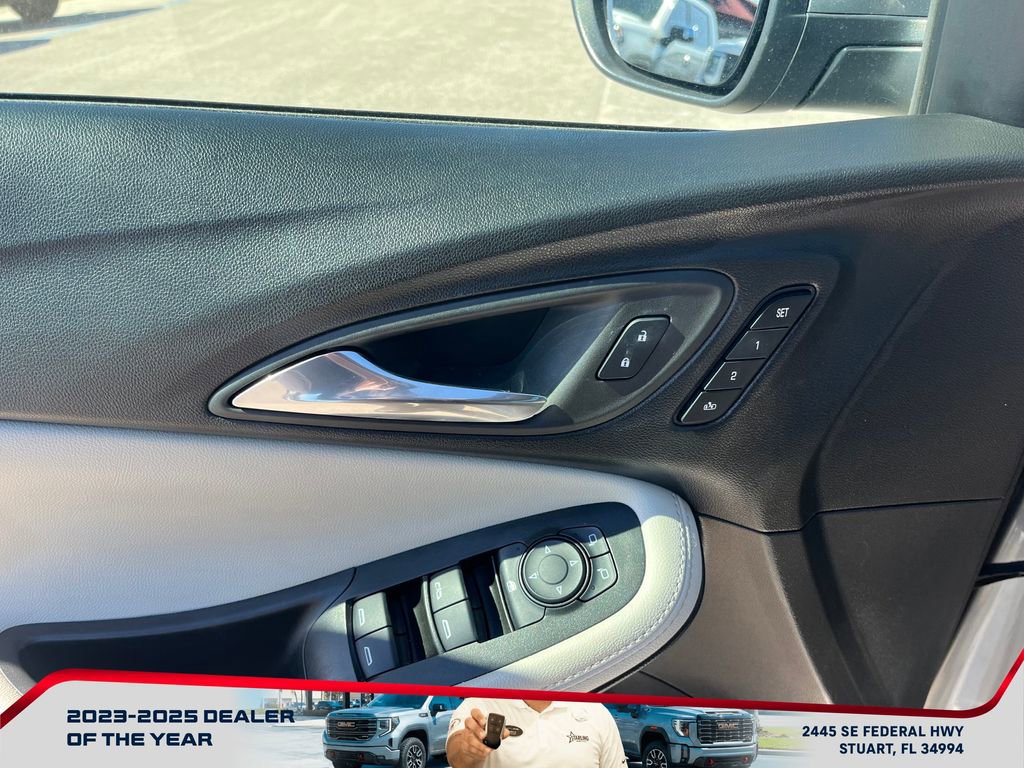 Used 2023 Buick Encore GX Essence w/ Experience Buick Package image 22