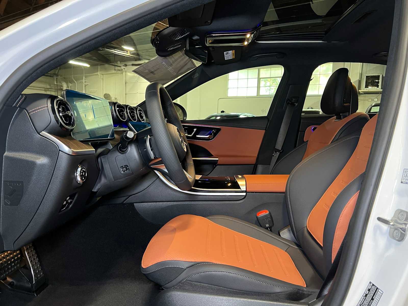 Used 2025 Mercedes-Benz C 300 4MATIC Sedan image 19