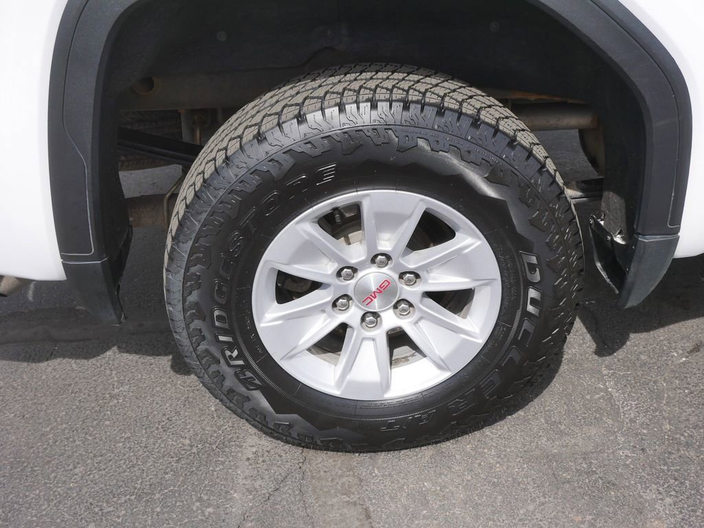 Used 2024 GMC Sierra 1500 SLE w/ Preferred Package AWD/4WD image 8