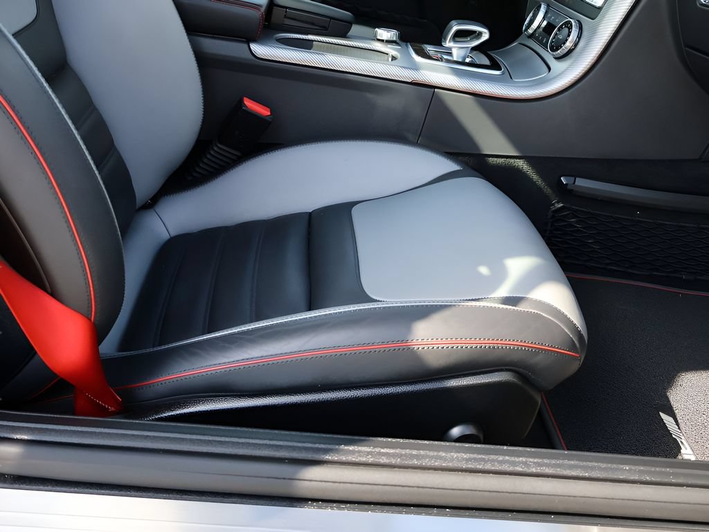 Used 2019 Mercedes-Benz SLC 43 AMG image 15