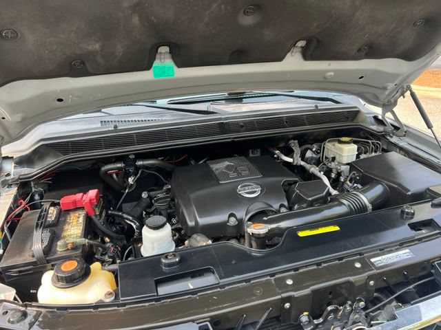 Used 2015 Nissan Titan SV w/ SV Value Truck Package AWD/4WD image 40
