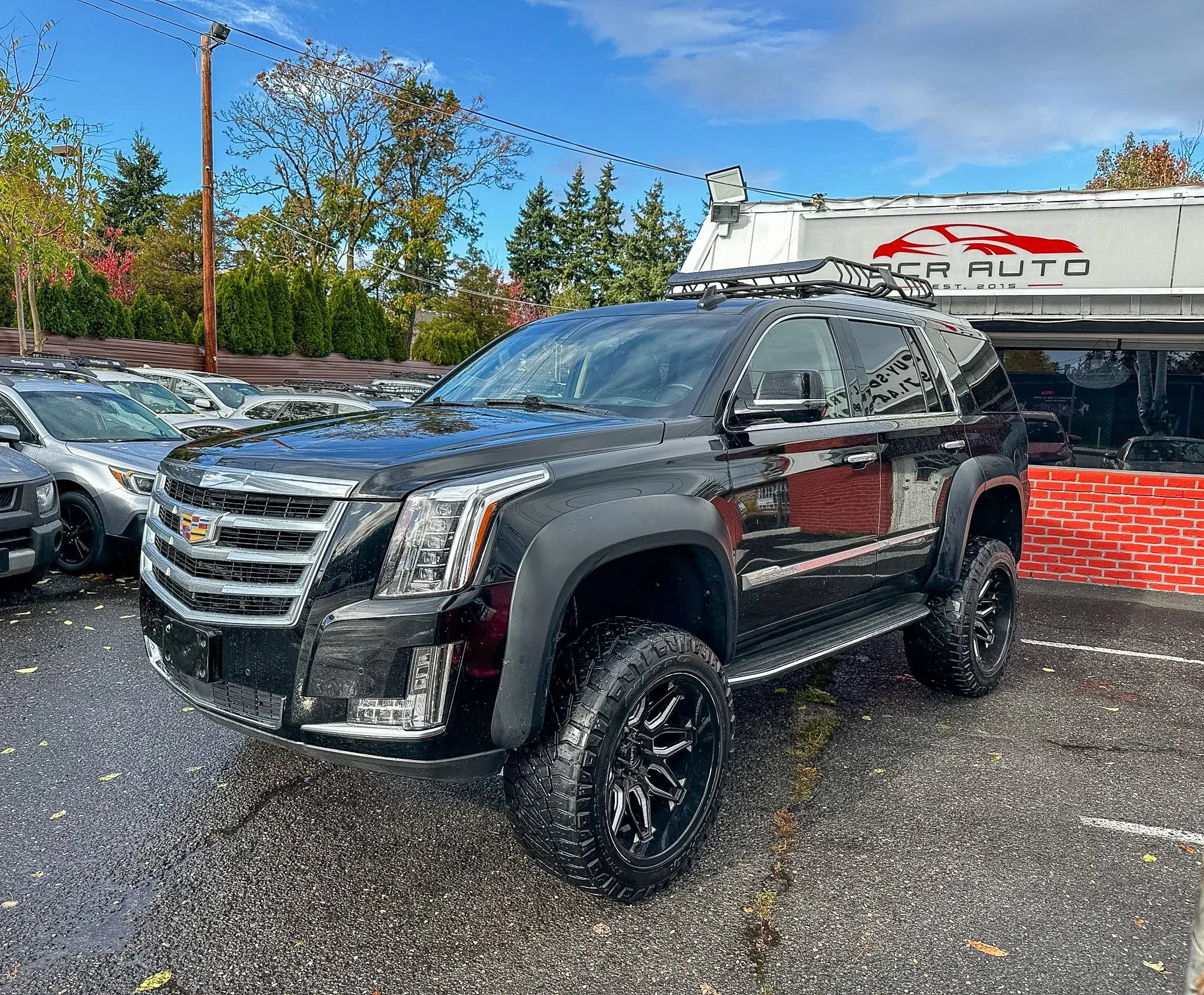 Used 2016 Cadillac Escalade Premium AWD/4WD image 1