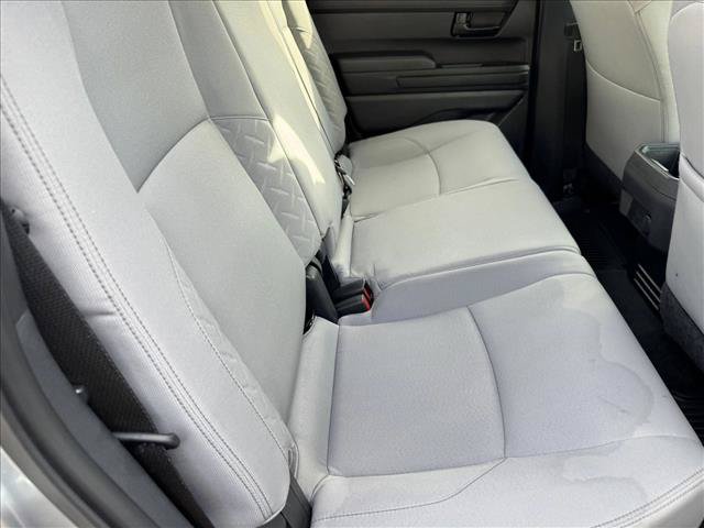 Certified 2025 Toyota Tacoma SR5 AWD/4WD image 18