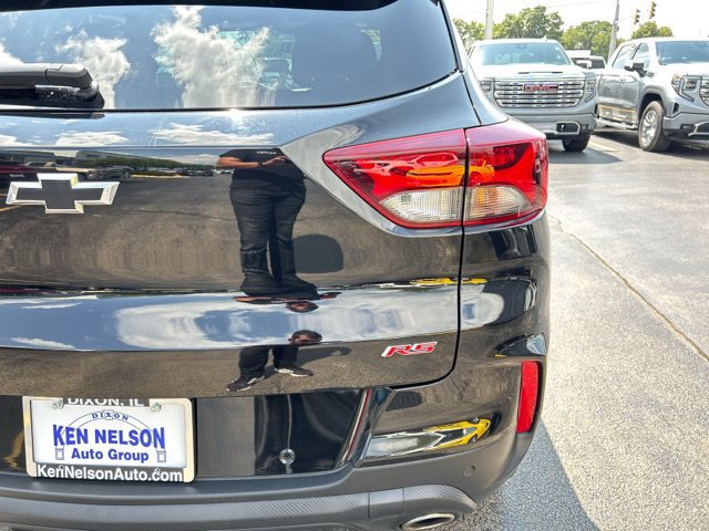 Used 2022 Chevrolet TrailBlazer RS w/ Technology Package AWD/4WD image 9